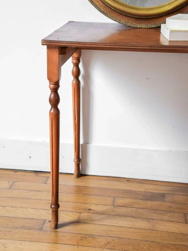 Francine, la table d'appoint en bois N°340