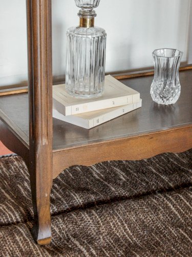 Francine, la table d'appoint en bois N°362