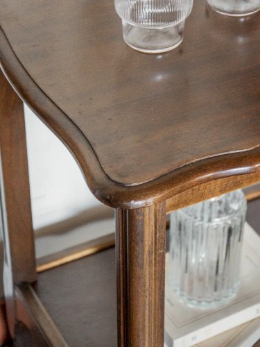 Francine, la table d'appoint en bois N°362