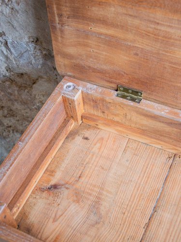 Francine, la table d'appoint en bois N°364