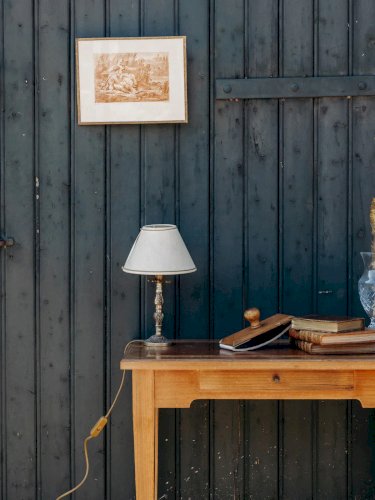 Francine, la table d'appoint en bois N°367