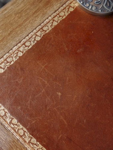 Francine, la table d'appoint en bois N°367