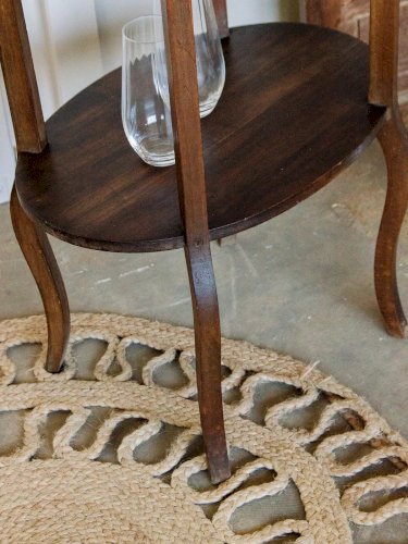 Francine, la table d'appoint en bois N°369