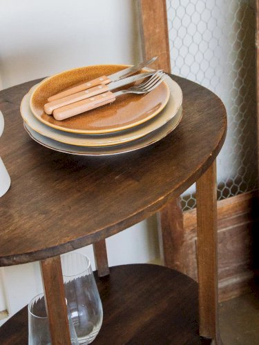 Francine, la table d'appoint en bois N°369