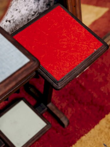 Francine, la table d'appoint en bois N°406