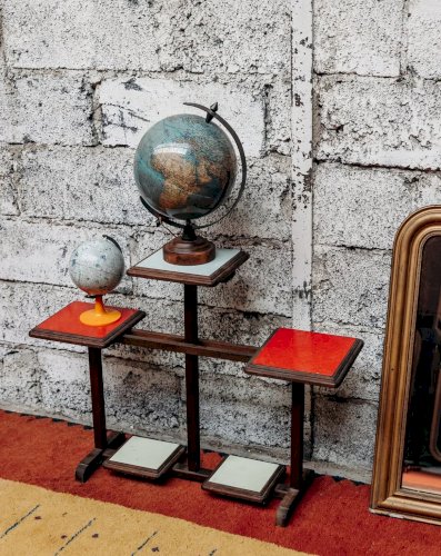 Francine, la table d'appoint en bois N°406