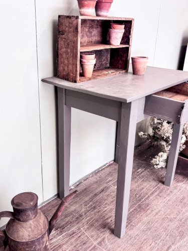 Francine, la table d'appoint en bois N°428