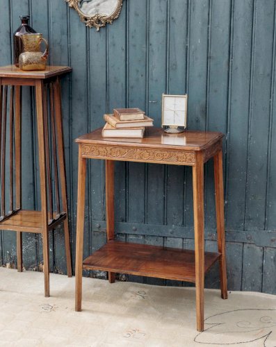 Francine, la table d'appoint en bois N°438