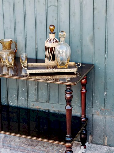 Francine, la table d'appoint en bois N°453