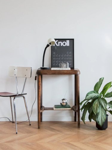 Francine, la table d'appoint en bois N°459