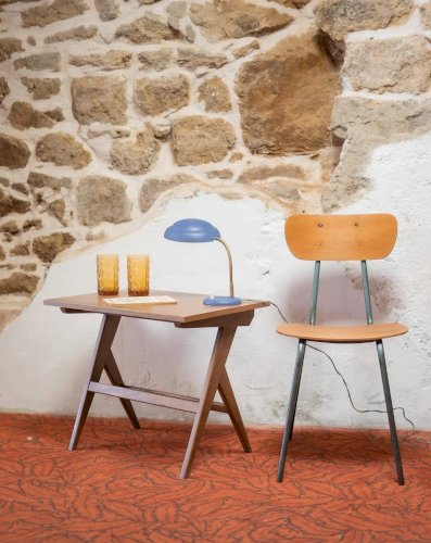 Francine, la table d'appoint en bois N°467