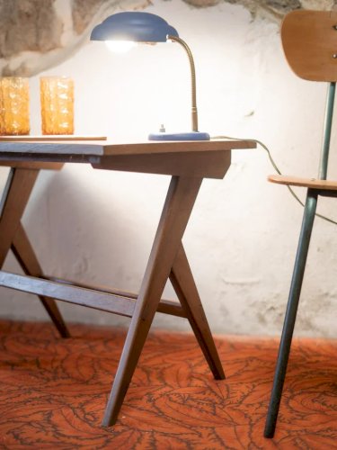 Francine, la table d'appoint en bois N°467