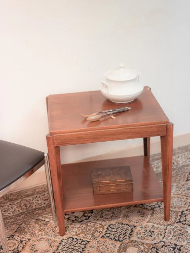 Francine, la table d'appoint en bois N°473