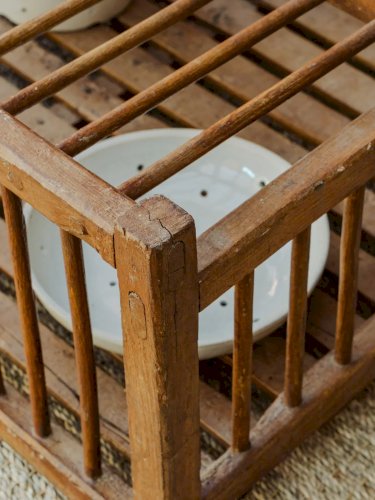 Francine, la table d'appoint en bois N°476