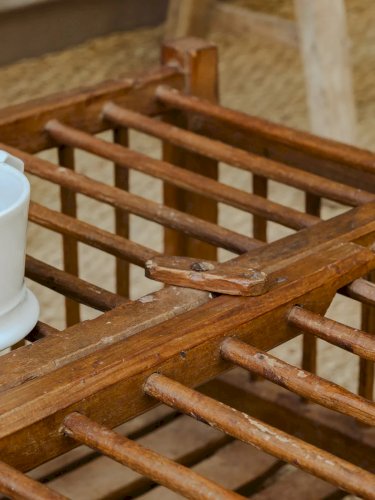 Francine, la table d'appoint en bois N°476