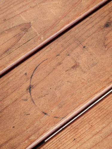 Francine, la table d'appoint en bois N°485