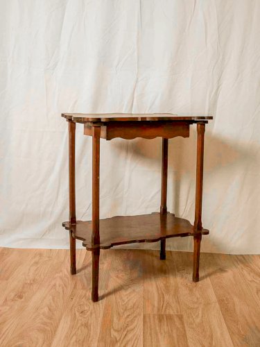 Francine, la table d'appoint en bois N°513