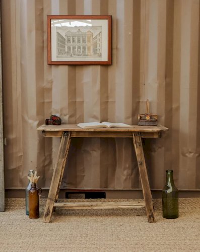 Francine, la table d'appoint en bois N°520