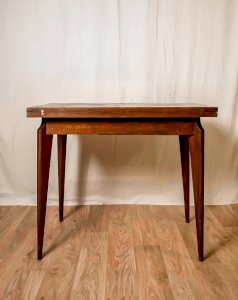 Francine, the wooden side table N°522