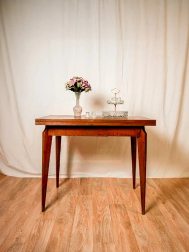 Francine, la table d'appoint en bois N°522