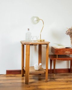 Francine, the wooden side table No. 545