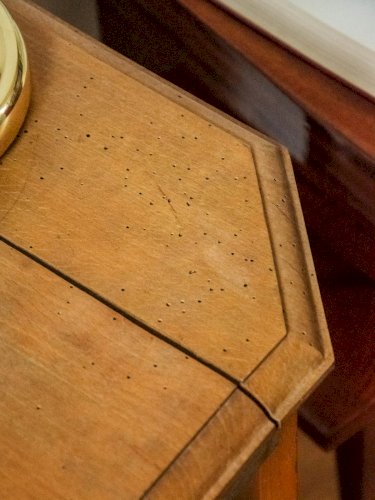 Francine, la table d'appoint en bois N°545