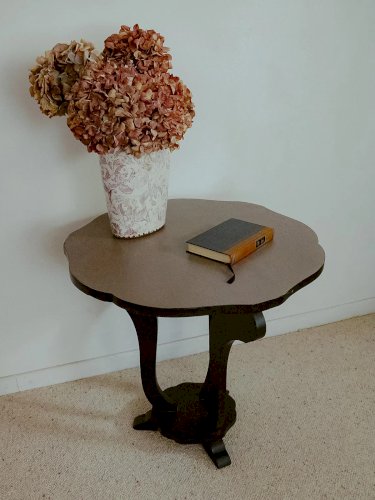 Francine, la table d'appoint en bois N°556