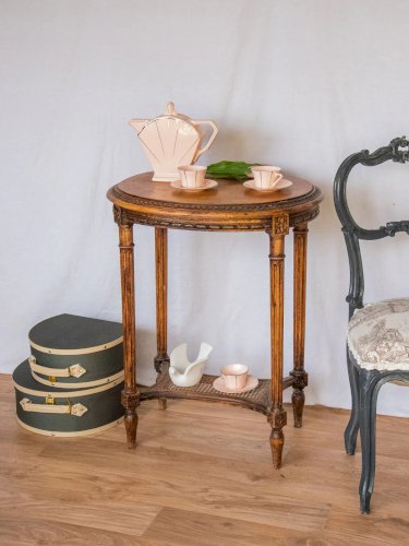 Francine, la table d'appoint en bois N°594