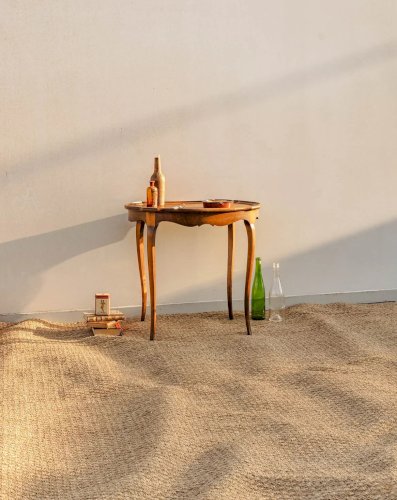 Francine, la table d'appoint en bois N°617