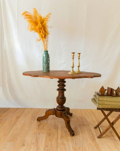 Francine, la table d'appoint en bois N°623