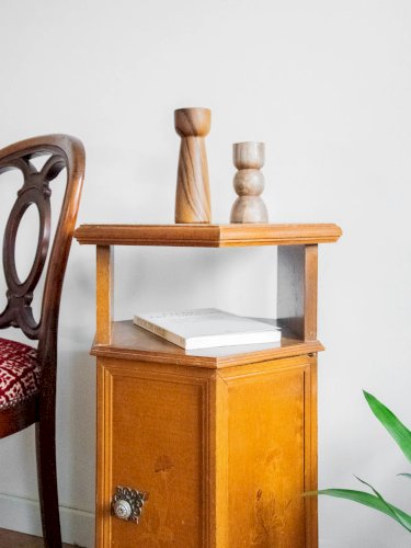 Francine, la table d'appoint en bois N°669