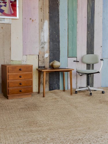 Francine, la table d'appoint en bois N°691