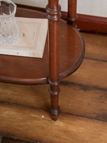 Francine, la table d'appoint en cannage N°357