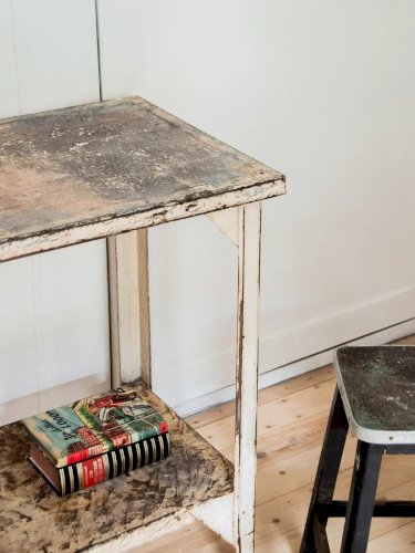 Francine, la table d'appoint en fer N°119