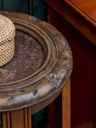 Francine, la table d'appoint en marbre N°442