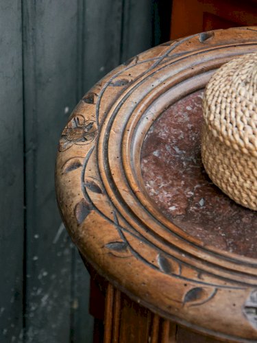 Francine, la table d'appoint en marbre N°442