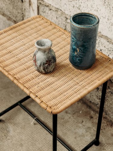 Francine, la table d'appoint en osier N°418