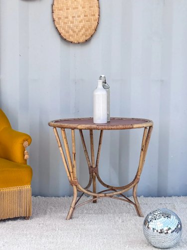 Francine, la table d'appoint en rotin N°420