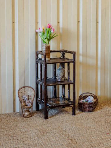 Francine, la table d'appoint en rotin N°689