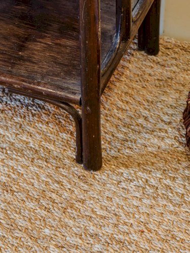 Francine, la table d'appoint en rotin N°689