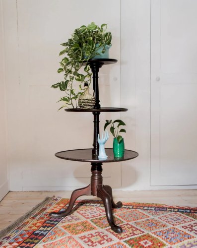 Francine, la table d'appoint N°121