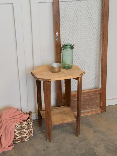 Francine, la table d'appoint N°194