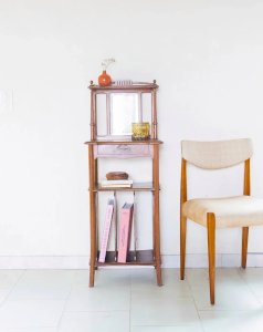 Francine, the side table No. 346