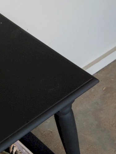 Francine, la table d'appoint noire N°491