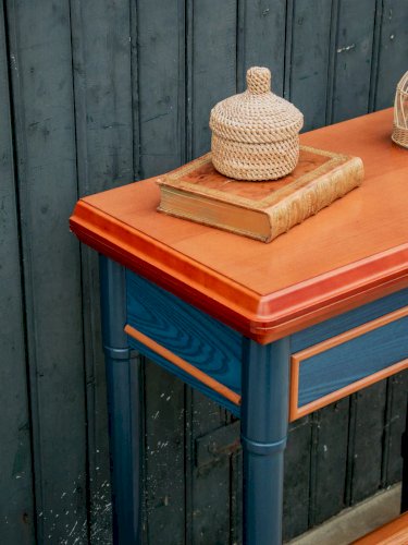 Francine, la table d'appoint pivotante N°446