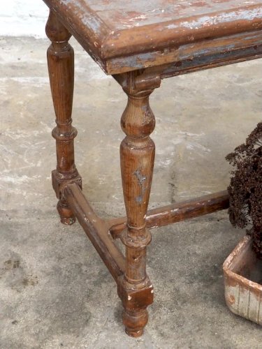 Francine, la table de fleuriste en sapin N°649