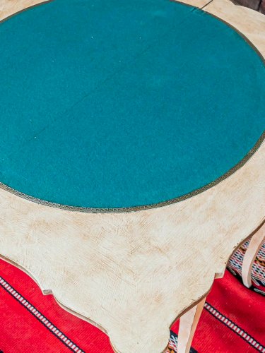 Francine, la table de jeu en bois N°492