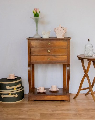 Francine, le meuble d'appoint en bois N°605