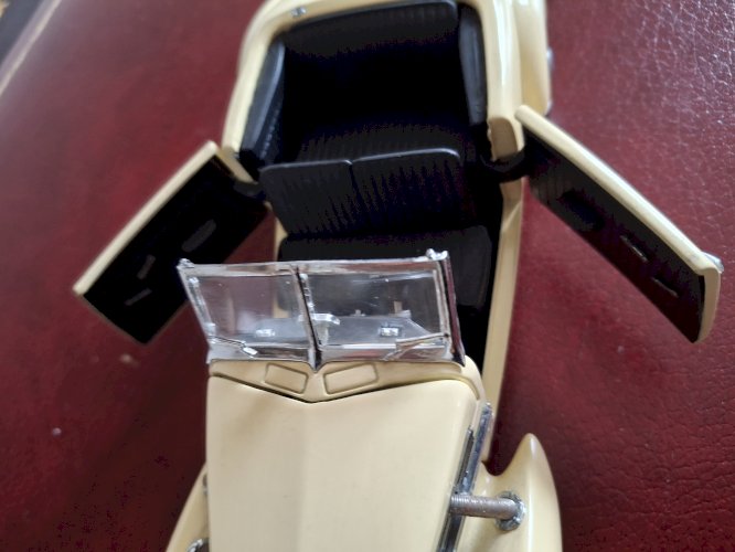 Franklin Mint Cord 812 Phaeton coupé 1937 1/24