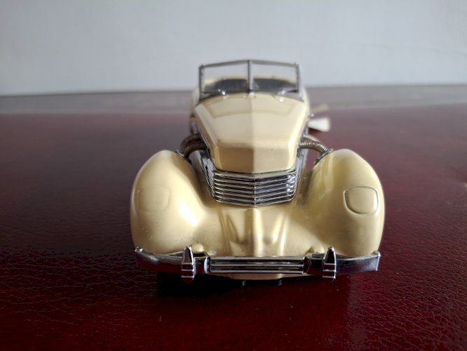 Franklin Mint Cord 812 Phaeton coupé 1937 1/24